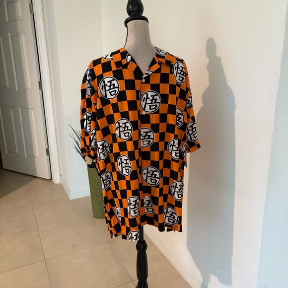 NWT dragon BallZ small men’s button down shirt 1159 - Picture 2 of 6